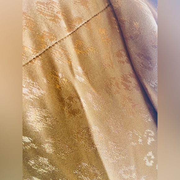 Loftâ Bronze Caramel Shiny Metallic Cheetah Print Long Sleeve Neck Tie Blouse - Picture 5 of 8